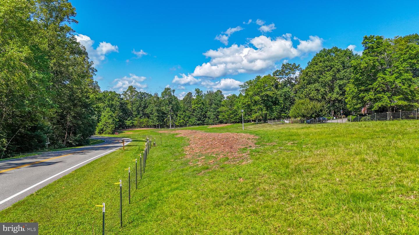 10735 HENRY DR, HENRY, Virginia 24102, 4 Bedrooms Bedrooms, ,2 BathroomsBathrooms,Residential,For sale,10735 HENRY DR,VAFK2000086 MLS # VAFK2000086