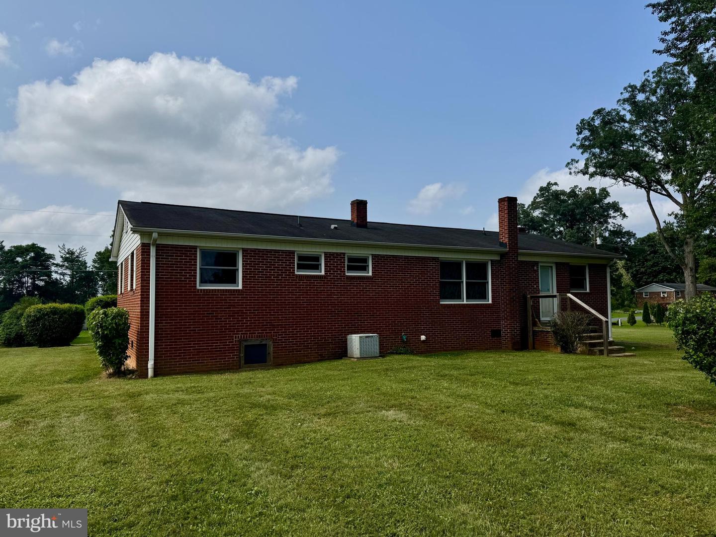 7183 OAK DR, REVA, Virginia 22735, 3 Bedrooms Bedrooms, ,1 BathroomBathrooms,Residential,For sale,7183 OAK DR,VACU2011248 MLS # VACU2011248
