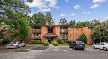 113 TURTLE CREEK RD #3, CHARLOTTESVILLE, Virginia 22901, 2 Bedrooms Bedrooms, ,2 BathroomsBathrooms,Residential,For sale,113 TURTLE CREEK RD #3,667703 MLS # 667703