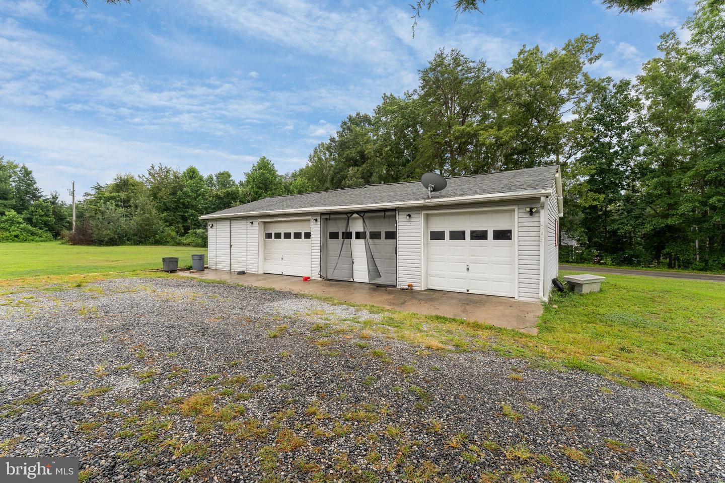 2105 MOUNT OLIVE RD, BEAVERDAM, Virginia 23015, 3 Bedrooms Bedrooms, ,2 BathroomsBathrooms,Residential,For sale,2105 MOUNT OLIVE RD,VASP2035400 MLS # VASP2035400