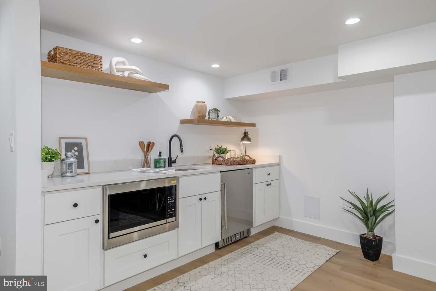 1438 TAYLOR ST NW, WASHINGTON, District Of Columbia 20011, 4 Bedrooms Bedrooms, ,3 BathroomsBathrooms,Residential,For sale,1438 TAYLOR ST NW,DCDC2214674 MLS # DCDC2214674