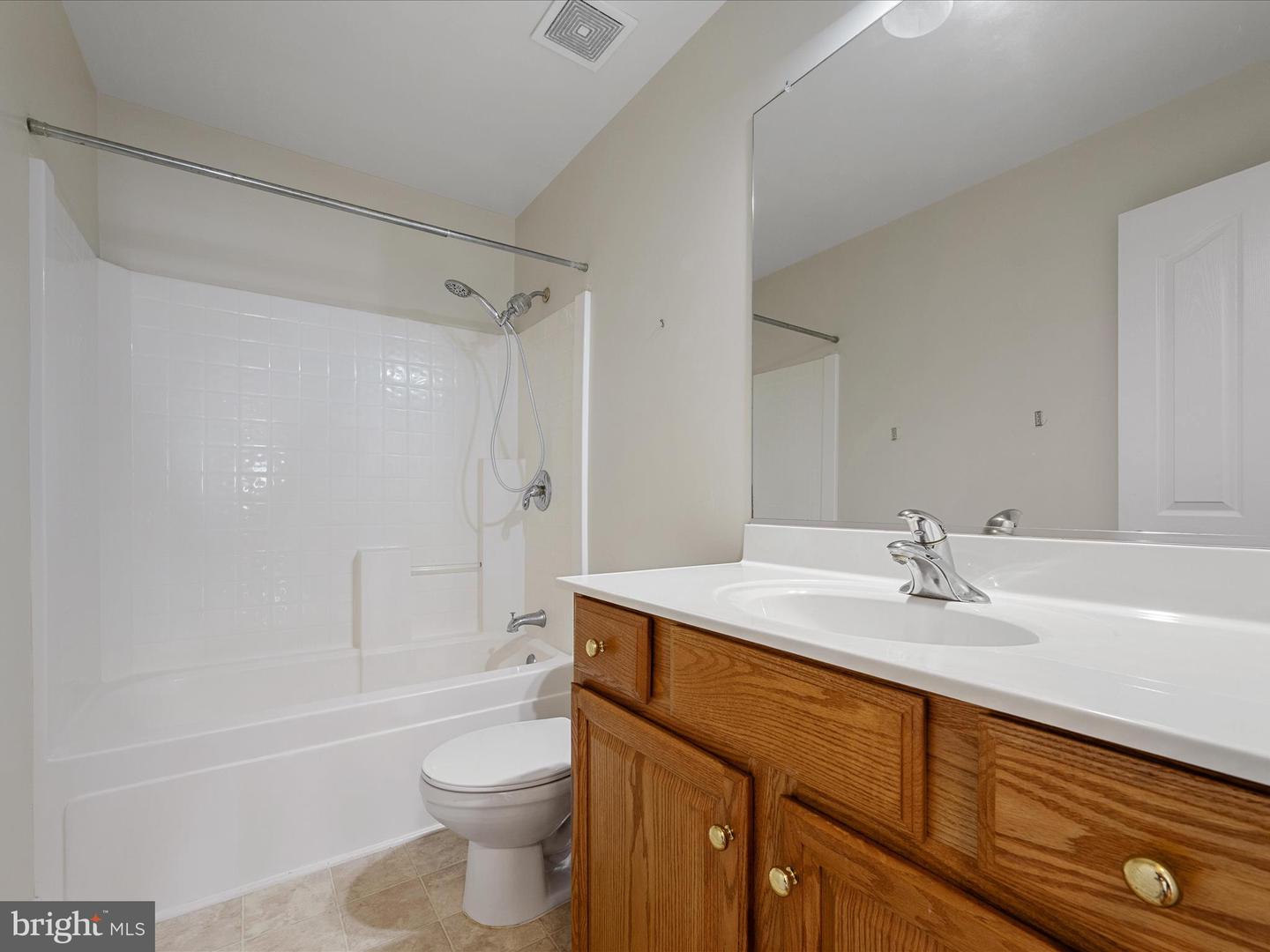 417 HANCOCK CT, BERRYVILLE, Virginia 22611, 4 Bedrooms Bedrooms, ,3 BathroomsBathrooms,Residential,For sale,417 HANCOCK CT,VACL2005970 MLS # VACL2005970