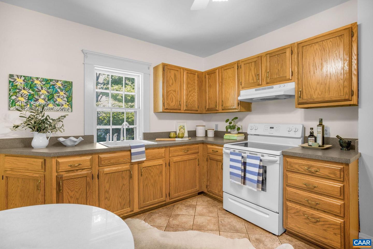 3962 B IVY RD, CHARLOTTESVILLE, Virginia 22903, 7 Bedrooms Bedrooms, ,4 BathroomsBathrooms,Residential,For sale,3962 B IVY RD,667713 MLS # 667713
