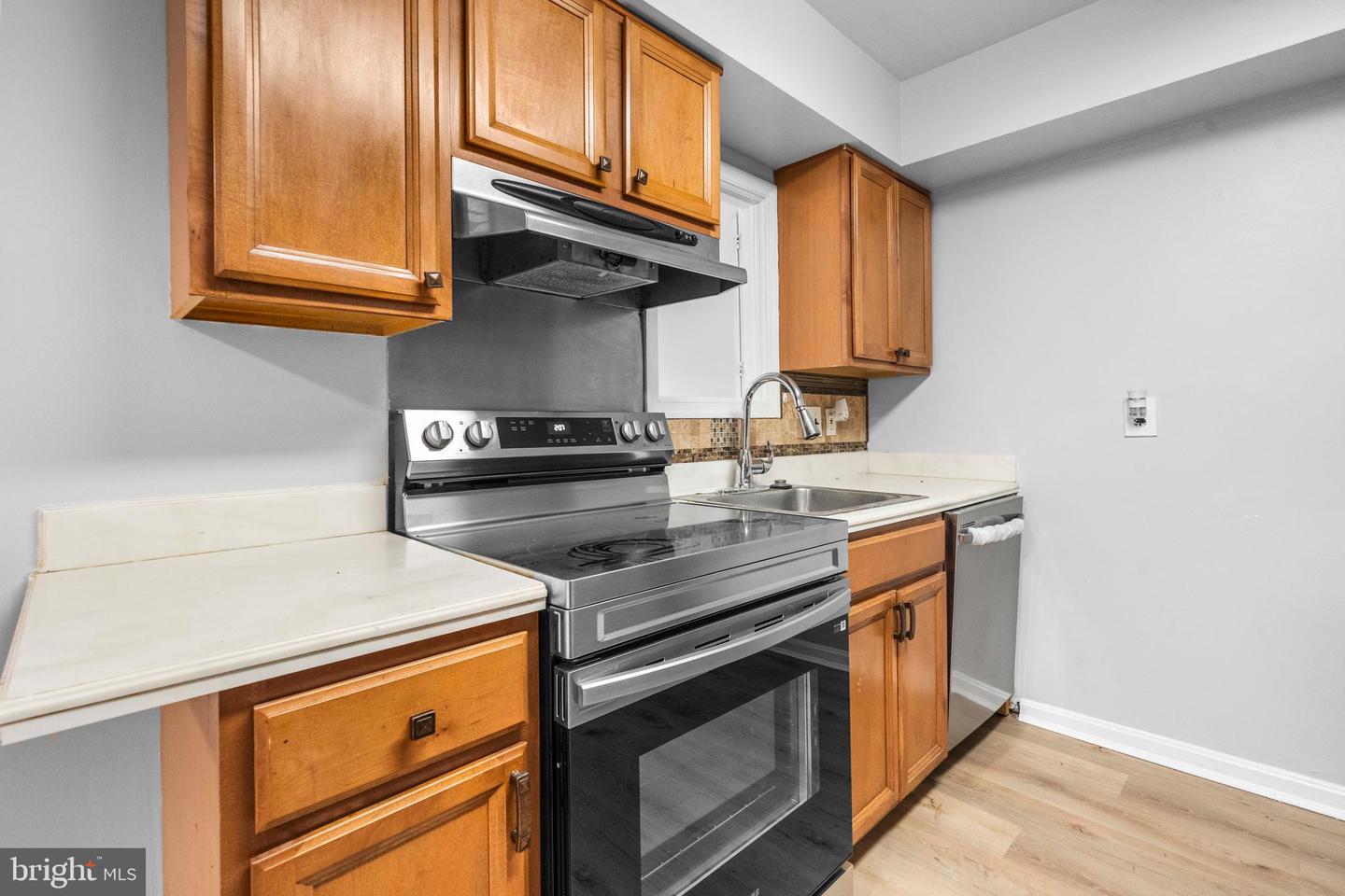3824 PERSIMMON CIR, FAIRFAX, Virginia 22031, 2 Bedrooms Bedrooms, ,2 BathroomsBathrooms,Residential,For sale,3824 PERSIMMON CIR,VAFX2260624 MLS # VAFX2260624