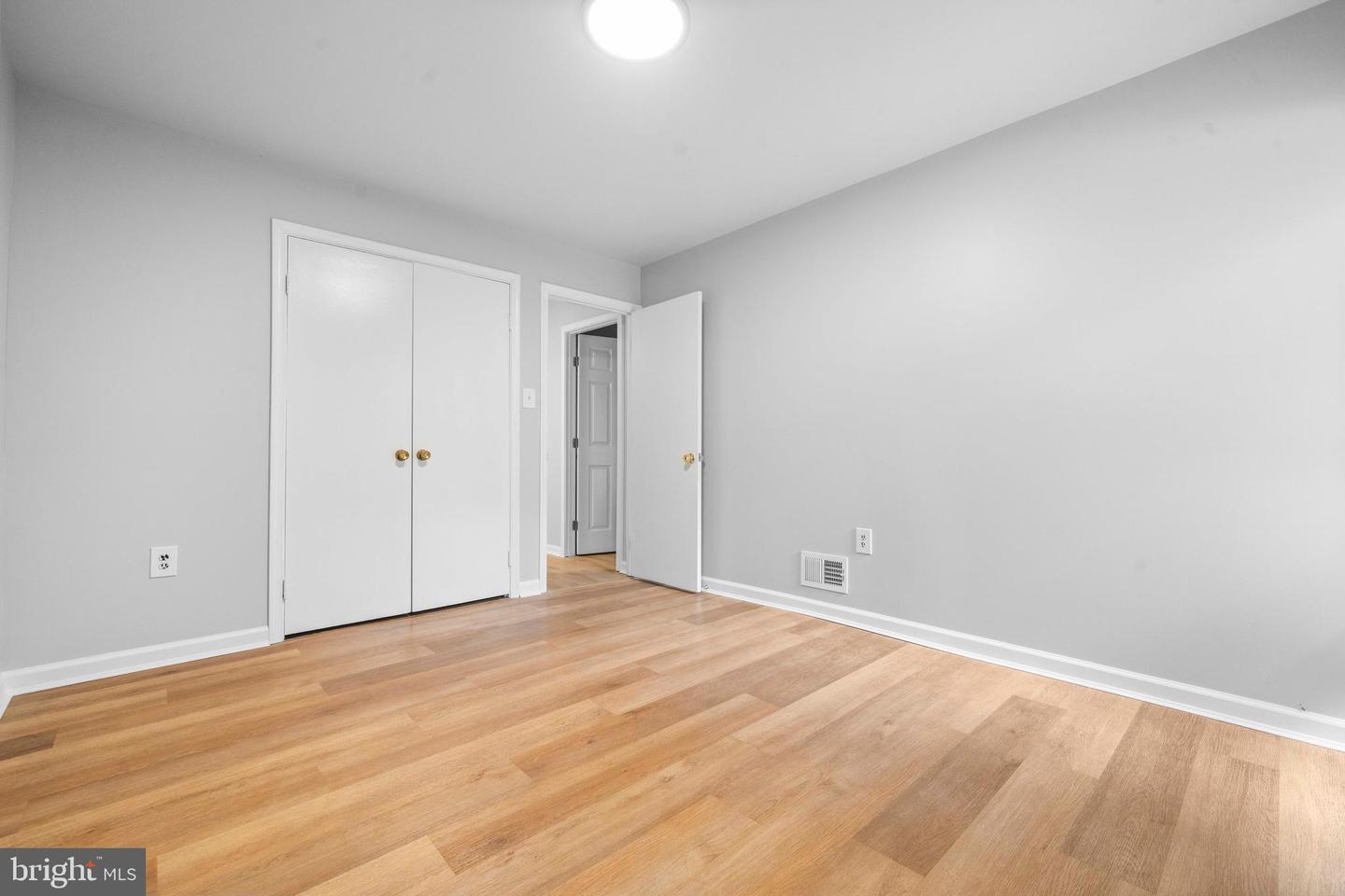 3824 PERSIMMON CIR, FAIRFAX, Virginia 22031, 2 Bedrooms Bedrooms, ,2 BathroomsBathrooms,Residential,For sale,3824 PERSIMMON CIR,VAFX2260624 MLS # VAFX2260624