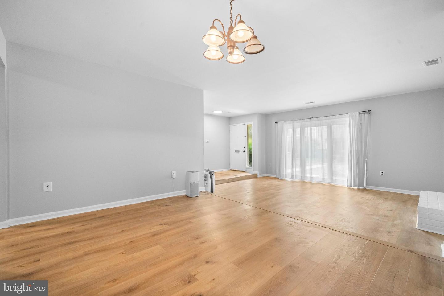 3824 PERSIMMON CIR, FAIRFAX, Virginia 22031, 2 Bedrooms Bedrooms, ,2 BathroomsBathrooms,Residential,For sale,3824 PERSIMMON CIR,VAFX2260624 MLS # VAFX2260624