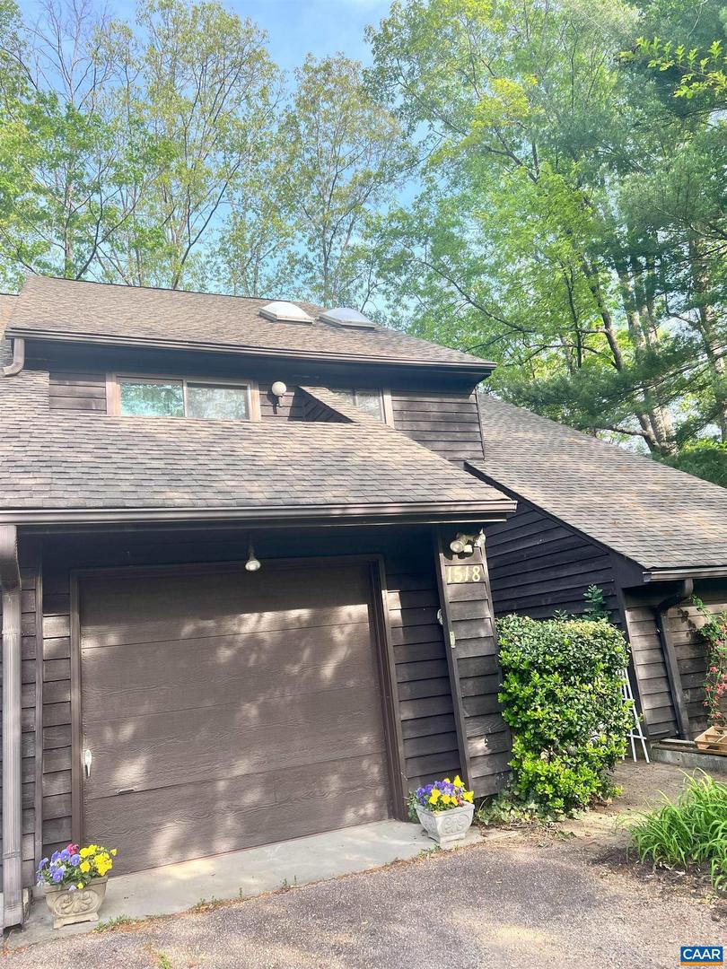 1518 BIRNAM DR, CHARLOTTESVILLE, Virginia 22901, 2 Bedrooms Bedrooms, ,2 BathroomsBathrooms,Residential,For sale,1518 BIRNAM DR,667716 MLS # 667716