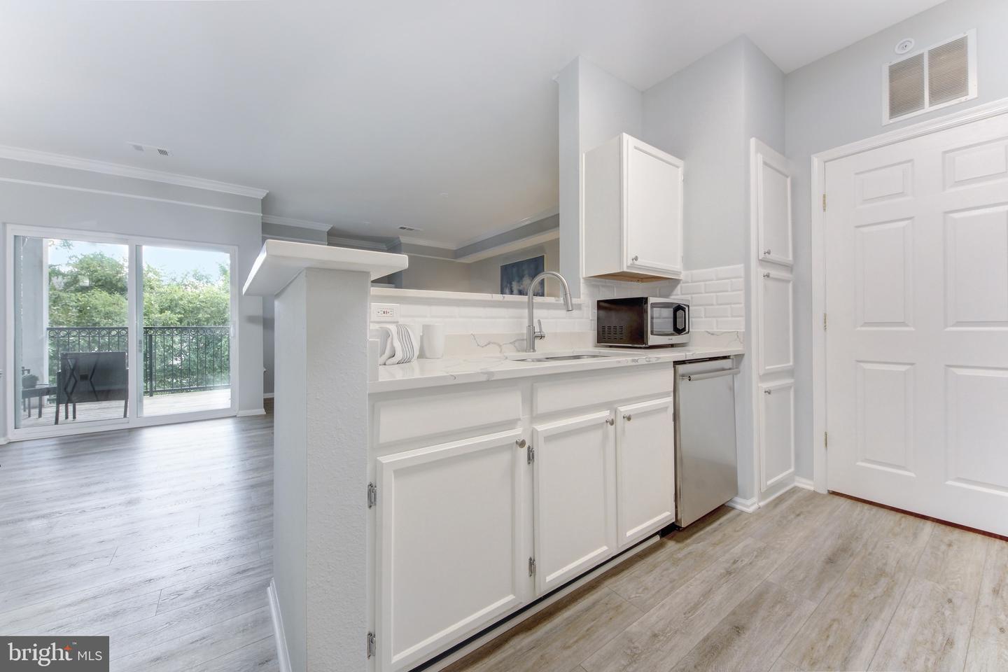 1600 SPRING GATE DR #2406, MCLEAN, Virginia 22102, 1 Bedroom Bedrooms, ,1 BathroomBathrooms,Residential,For sale,1600 SPRING GATE DR #2406,VAFX2260426 MLS # VAFX2260426