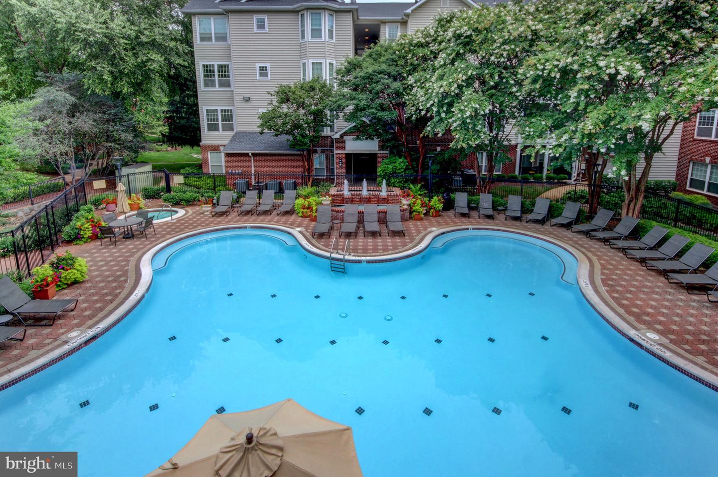 1600 SPRING GATE DR #2406, MCLEAN, Virginia 22102, 1 Bedroom Bedrooms, ,1 BathroomBathrooms,Residential,For sale,1600 SPRING GATE DR #2406,VAFX2260426 MLS # VAFX2260426