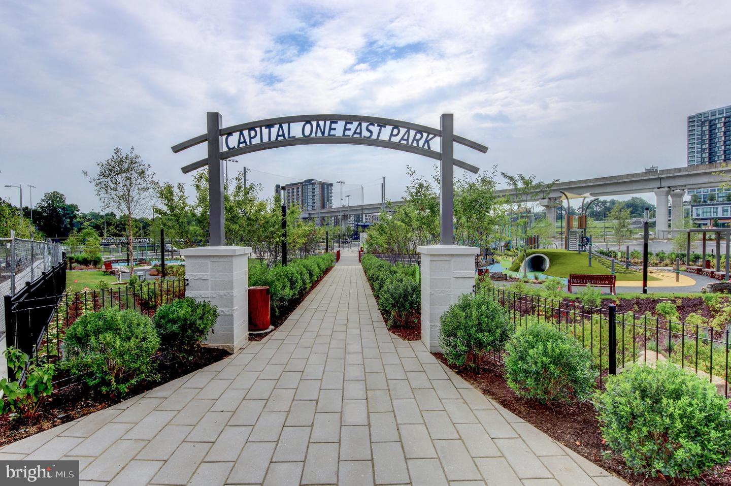 1600 SPRING GATE DR #2406, MCLEAN, Virginia 22102, 1 Bedroom Bedrooms, ,1 BathroomBathrooms,Residential,For sale,1600 SPRING GATE DR #2406,VAFX2260426 MLS # VAFX2260426