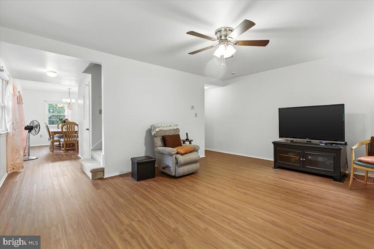 15015 ASHDALE CIR, WOODBRIDGE, Virginia 22193, 4 Bedrooms Bedrooms, ,2 BathroomsBathrooms,Residential,For sale,15015 ASHDALE CIR,VAPW2101186 MLS # VAPW2101186