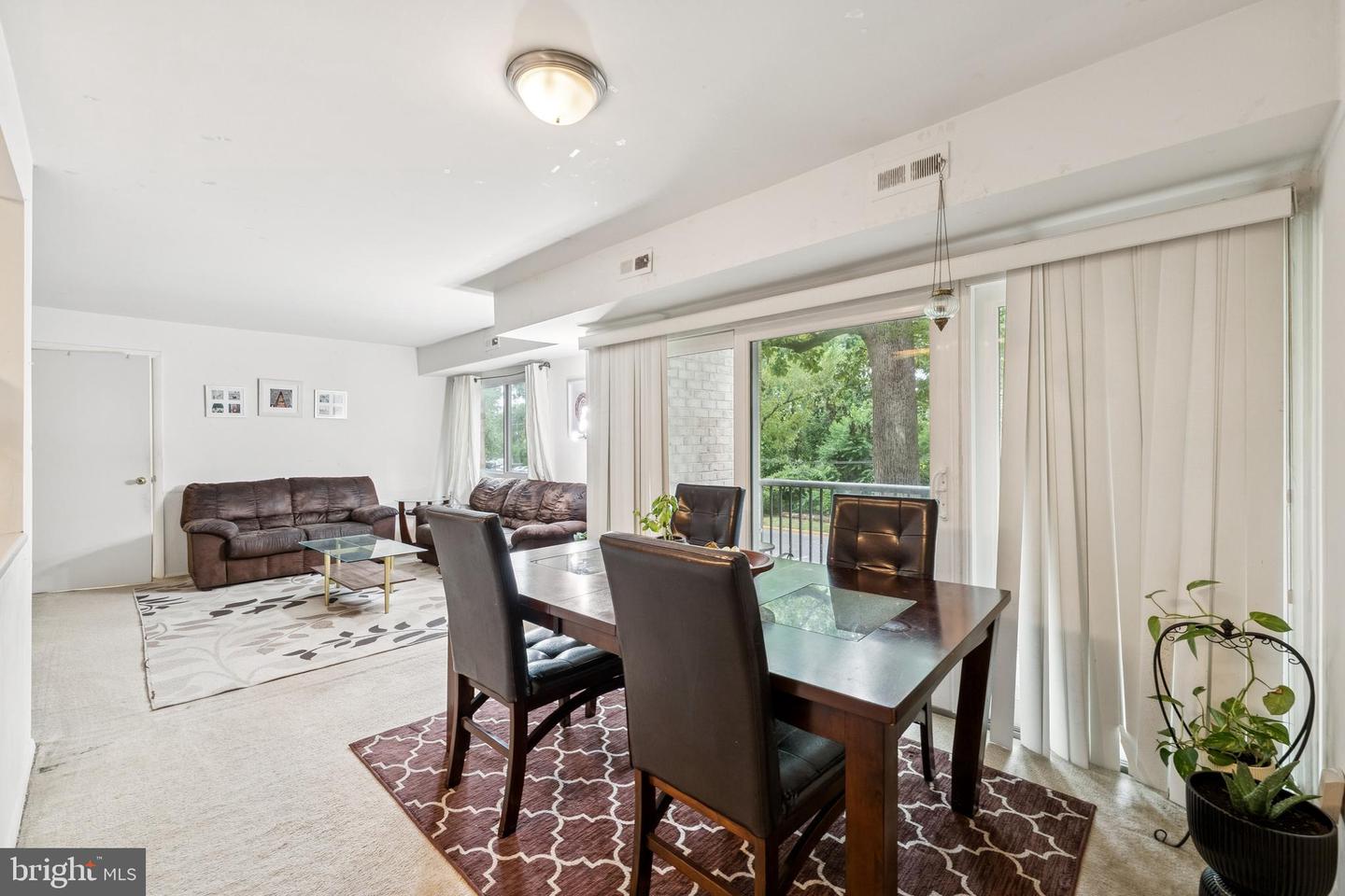 8006 CHANUTE PL ##8, FALLS CHURCH, Virginia 22042, 3 Bedrooms Bedrooms, ,1 BathroomBathrooms,Residential,For sale,8006 CHANUTE PL ##8,VAFX2260498 MLS # VAFX2260498
