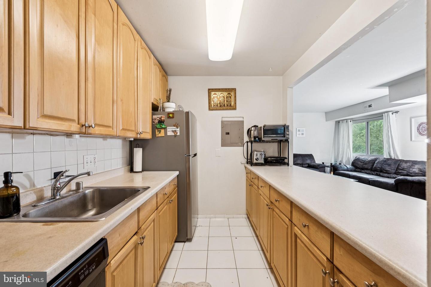 8006 CHANUTE PL ##8, FALLS CHURCH, Virginia 22042, 3 Bedrooms Bedrooms, ,1 BathroomBathrooms,Residential,For sale,8006 CHANUTE PL ##8,VAFX2260498 MLS # VAFX2260498