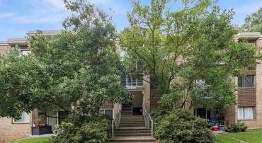 8006 CHANUTE PL ##8, FALLS CHURCH, Virginia 22042, 3 Bedrooms Bedrooms, ,1 BathroomBathrooms,Residential,For sale,8006 CHANUTE PL ##8,VAFX2260498 MLS # VAFX2260498