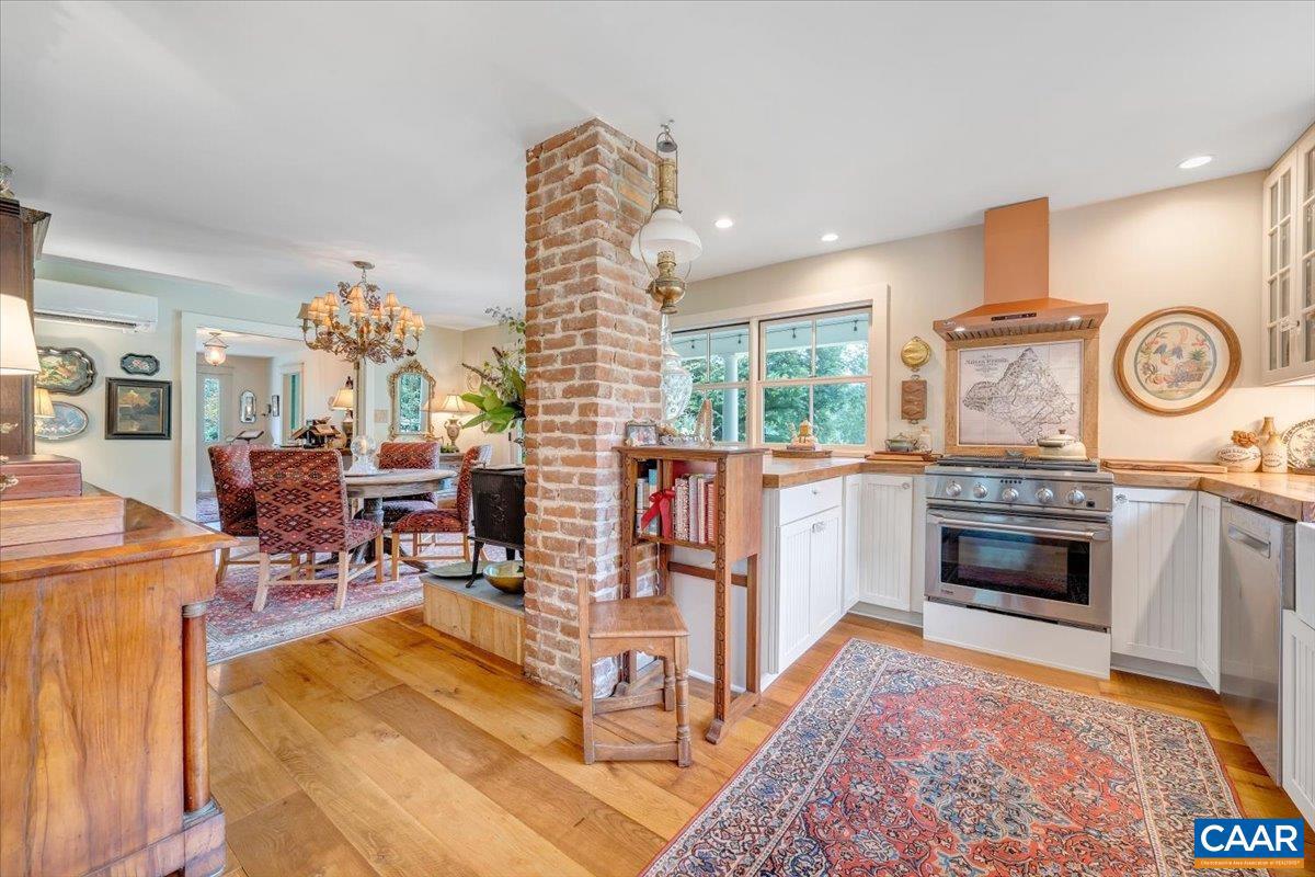 785 JONESBORO RD, ROSELAND, Virginia 22967, 4 Bedrooms Bedrooms, ,2 BathroomsBathrooms,Residential,For sale,785 JONESBORO RD,667678 MLS # 667678