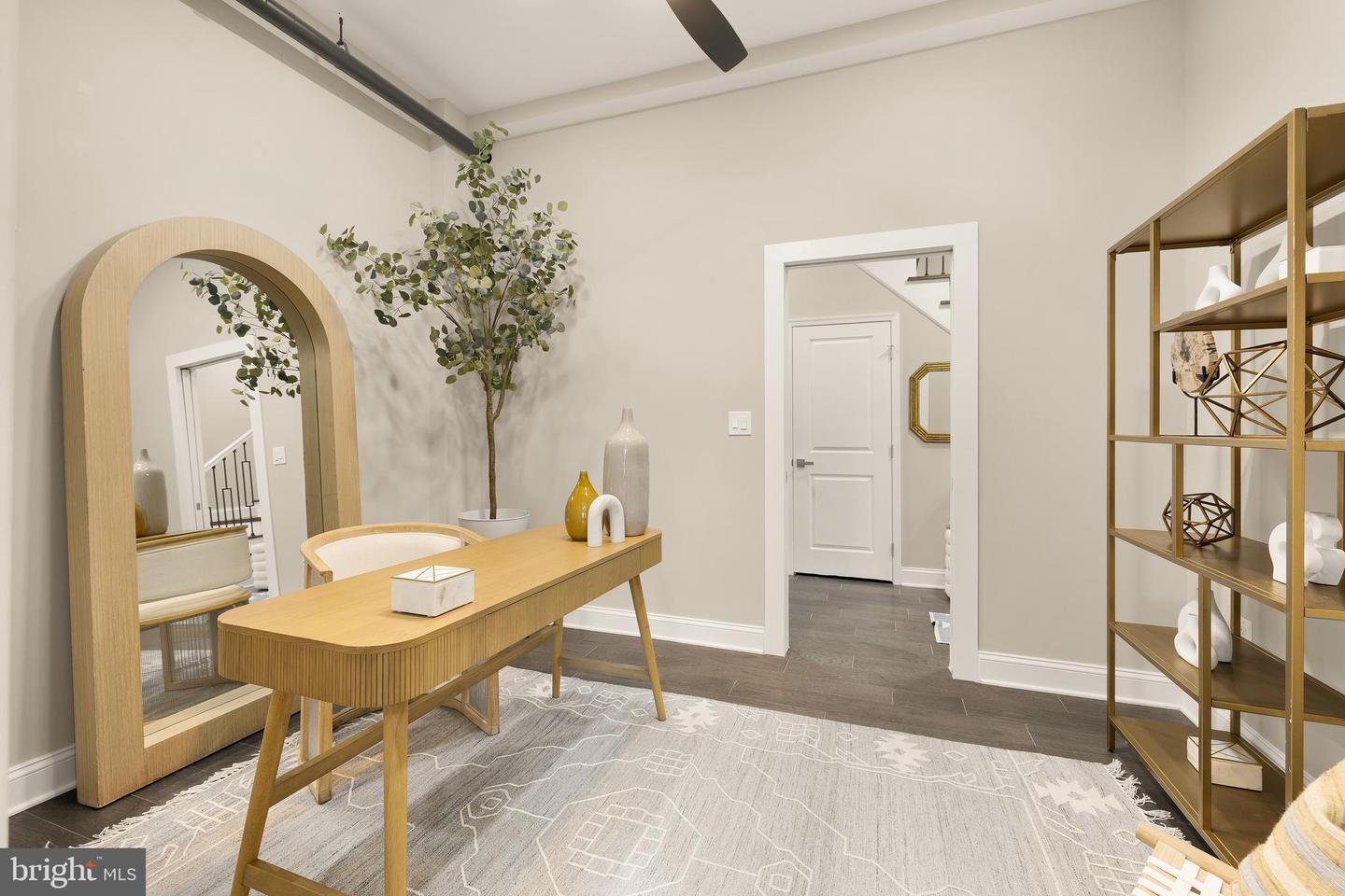 1225 KING ST #405, ALEXANDRIA, Virginia 22314, 3 Bedrooms Bedrooms, ,2 BathroomsBathrooms,Residential,For sale,1225 KING ST #405,VAAX2048434 MLS # VAAX2048434