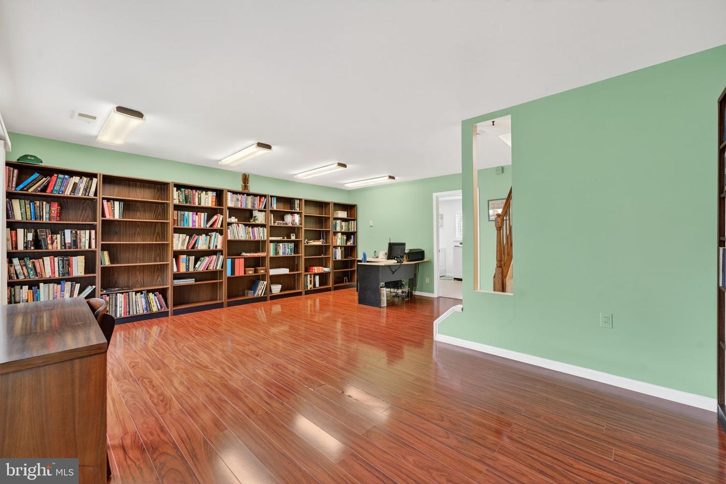 2706 SHERWOOD HALL LN, ALEXANDRIA, Virginia 22306, 3 Bedrooms Bedrooms, ,2 BathroomsBathrooms,Residential,For sale,2706 SHERWOOD HALL LN,VAFX2260534 MLS # VAFX2260534