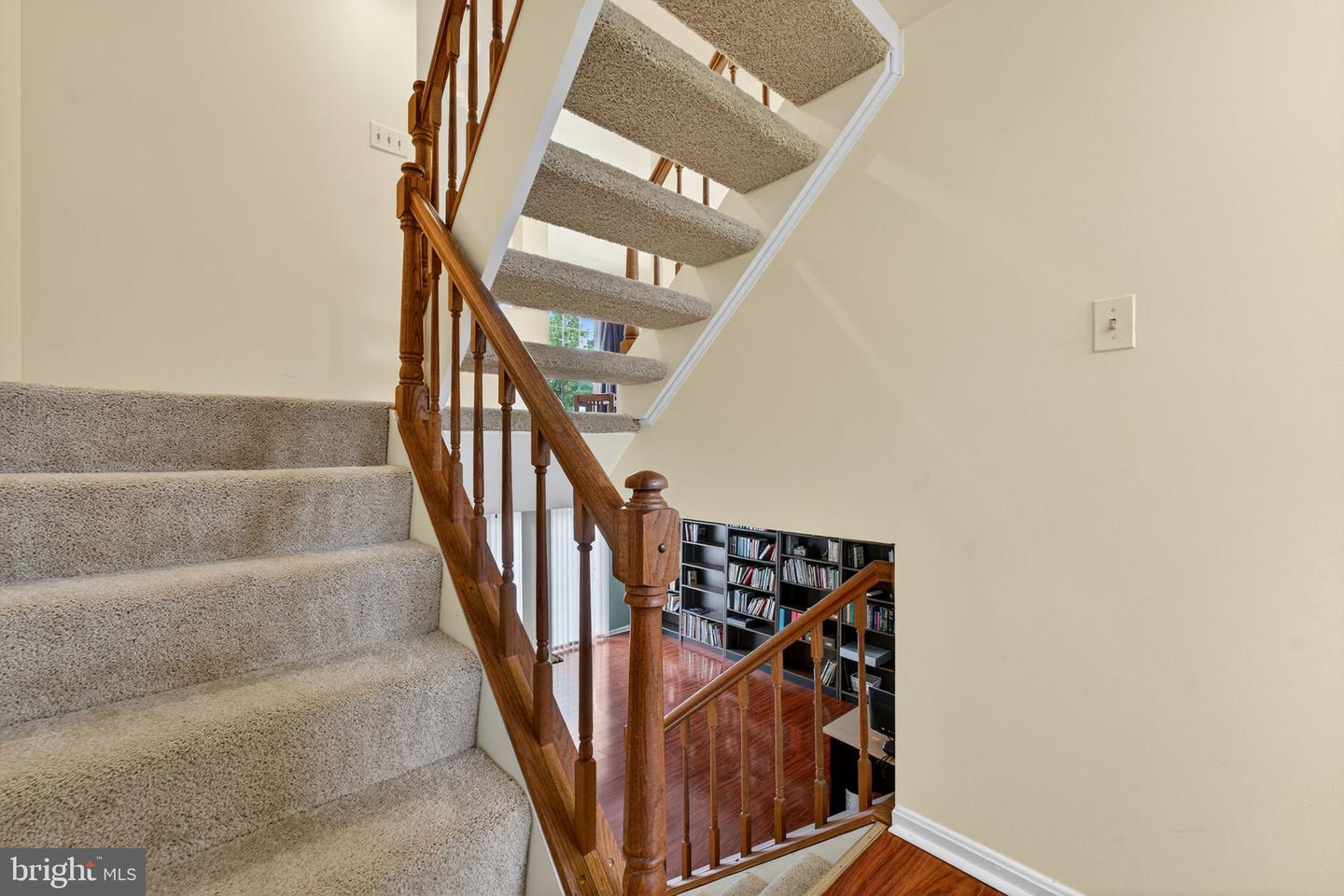 2706 SHERWOOD HALL LN, ALEXANDRIA, Virginia 22306, 3 Bedrooms Bedrooms, ,2 BathroomsBathrooms,Residential,For sale,2706 SHERWOOD HALL LN,VAFX2260534 MLS # VAFX2260534
