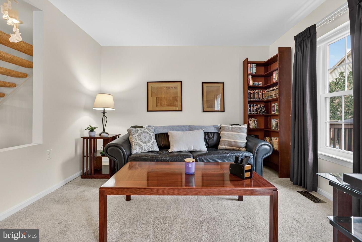 2706 SHERWOOD HALL LN, ALEXANDRIA, Virginia 22306, 3 Bedrooms Bedrooms, ,2 BathroomsBathrooms,Residential,For sale,2706 SHERWOOD HALL LN,VAFX2260534 MLS # VAFX2260534