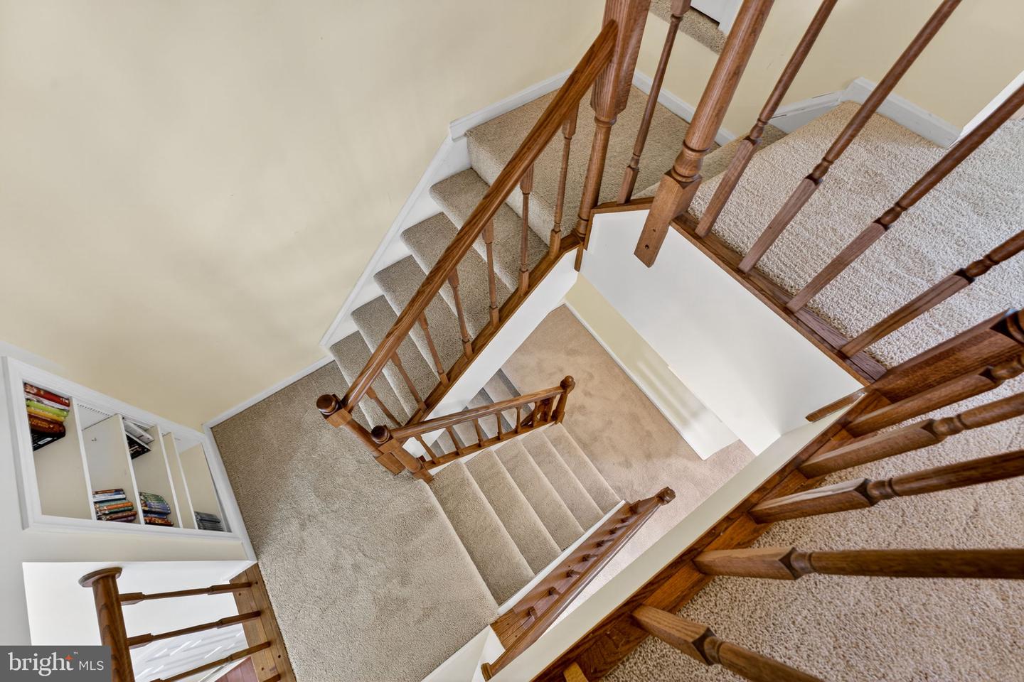 2706 SHERWOOD HALL LN, ALEXANDRIA, Virginia 22306, 3 Bedrooms Bedrooms, ,2 BathroomsBathrooms,Residential,For sale,2706 SHERWOOD HALL LN,VAFX2260534 MLS # VAFX2260534