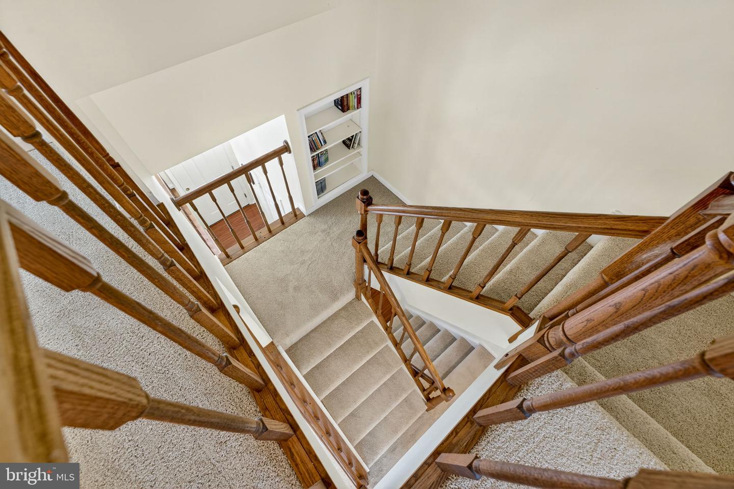 2706 SHERWOOD HALL LN, ALEXANDRIA, Virginia 22306, 3 Bedrooms Bedrooms, ,2 BathroomsBathrooms,Residential,For sale,2706 SHERWOOD HALL LN,VAFX2260534 MLS # VAFX2260534