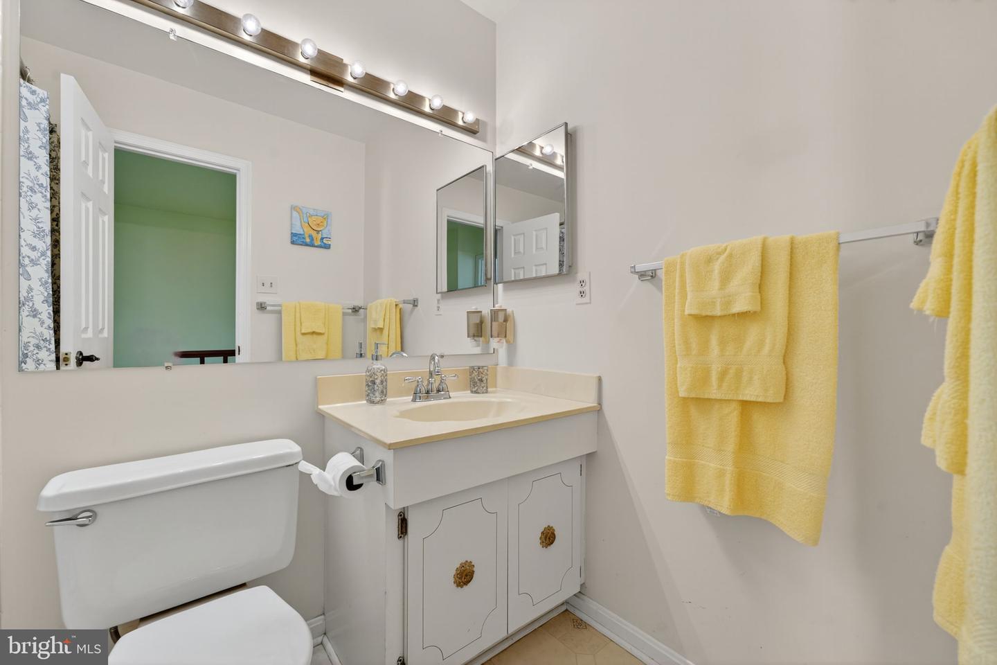 2706 SHERWOOD HALL LN, ALEXANDRIA, Virginia 22306, 3 Bedrooms Bedrooms, ,2 BathroomsBathrooms,Residential,For sale,2706 SHERWOOD HALL LN,VAFX2260534 MLS # VAFX2260534