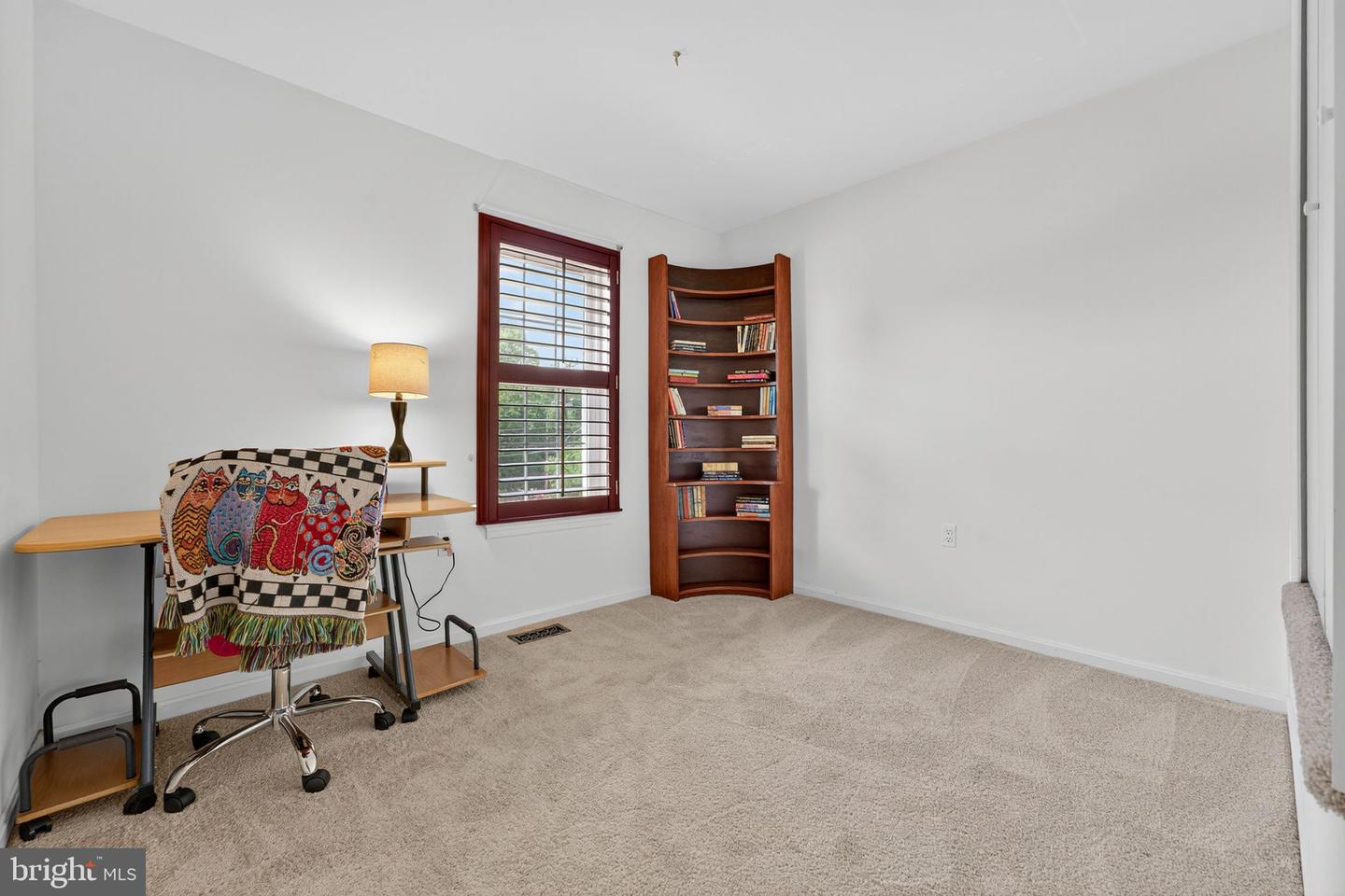 2706 SHERWOOD HALL LN, ALEXANDRIA, Virginia 22306, 3 Bedrooms Bedrooms, ,2 BathroomsBathrooms,Residential,For sale,2706 SHERWOOD HALL LN,VAFX2260534 MLS # VAFX2260534