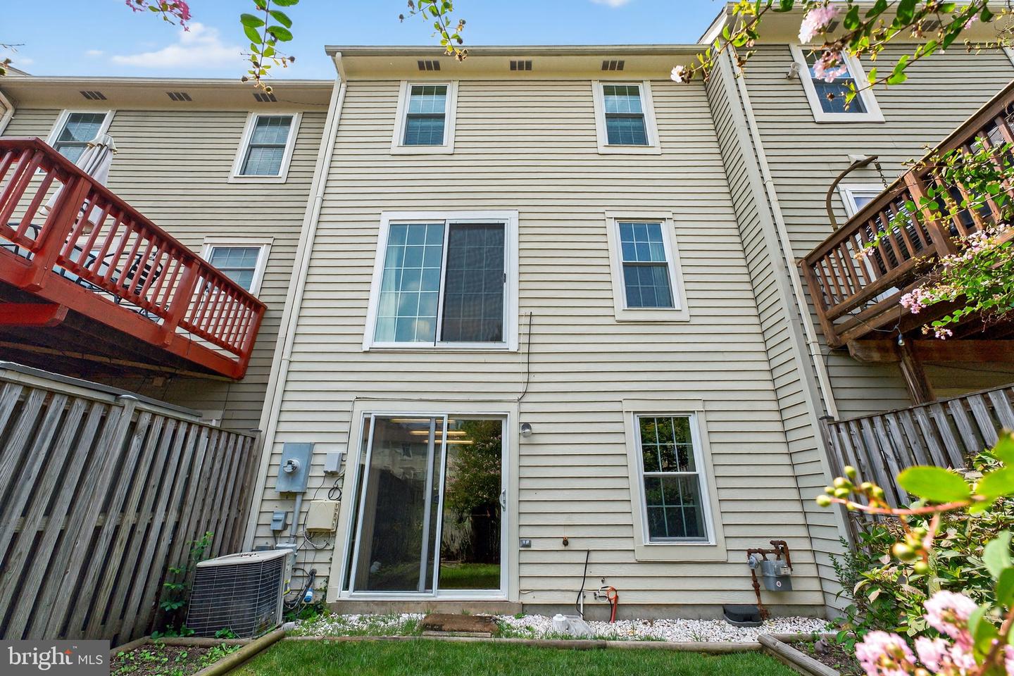 2706 SHERWOOD HALL LN, ALEXANDRIA, Virginia 22306, 3 Bedrooms Bedrooms, ,2 BathroomsBathrooms,Residential,For sale,2706 SHERWOOD HALL LN,VAFX2260534 MLS # VAFX2260534