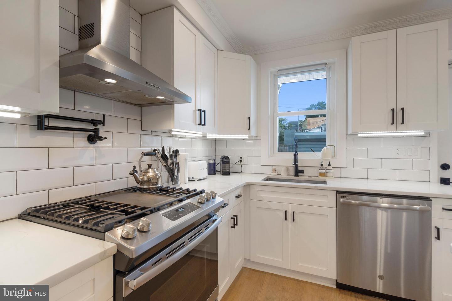 1427 WEST VIRGINIA AVE NE #1, WASHINGTON, District Of Columbia 20002, 2 Bedrooms Bedrooms, ,2 BathroomsBathrooms,Residential,For sale,1427 WEST VIRGINIA AVE NE #1,DCDC2214618 MLS # DCDC2214618