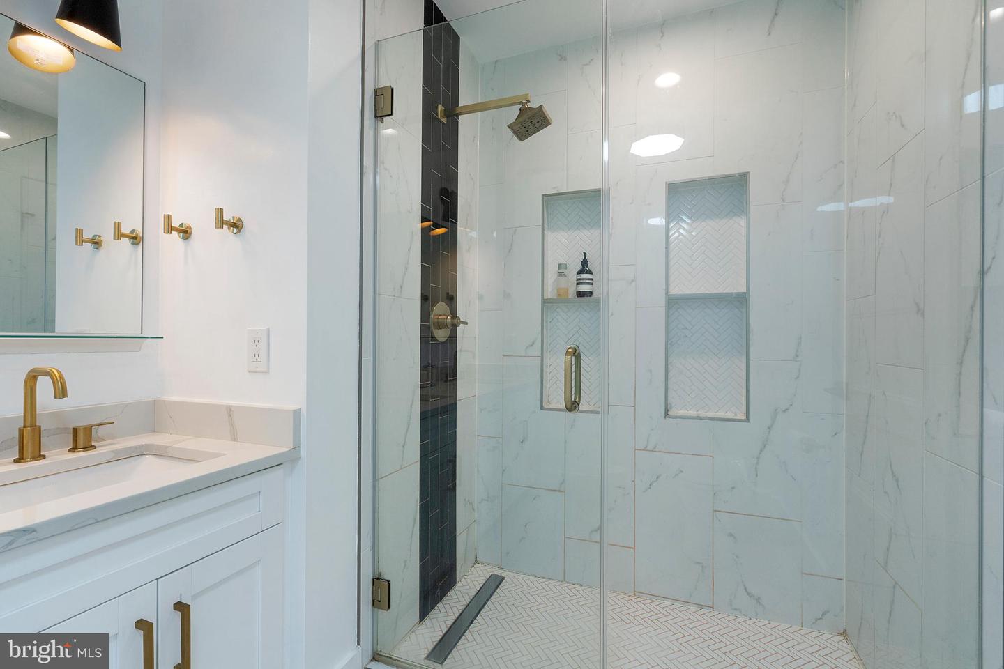 1427 WEST VIRGINIA AVE NE #1, WASHINGTON, District Of Columbia 20002, 2 Bedrooms Bedrooms, ,2 BathroomsBathrooms,Residential,For sale,1427 WEST VIRGINIA AVE NE #1,DCDC2214618 MLS # DCDC2214618