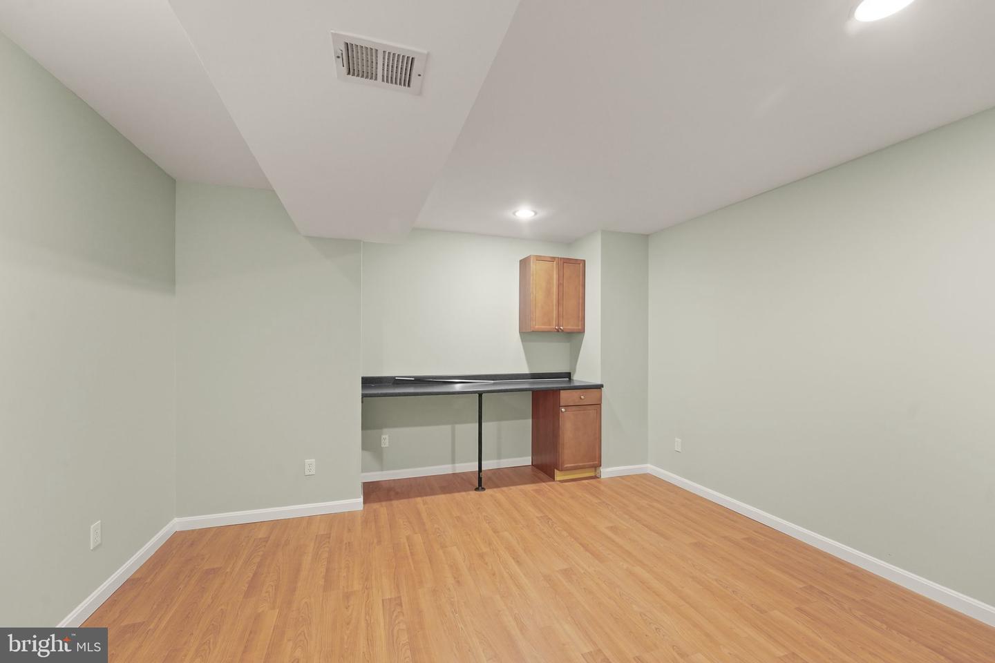 42683 EXPLORER DR, BRAMBLETON, Virginia 20148, 3 Bedrooms Bedrooms, ,3 BathroomsBathrooms,Residential,For sale,42683 EXPLORER DR,VALO2104314 MLS # VALO2104314