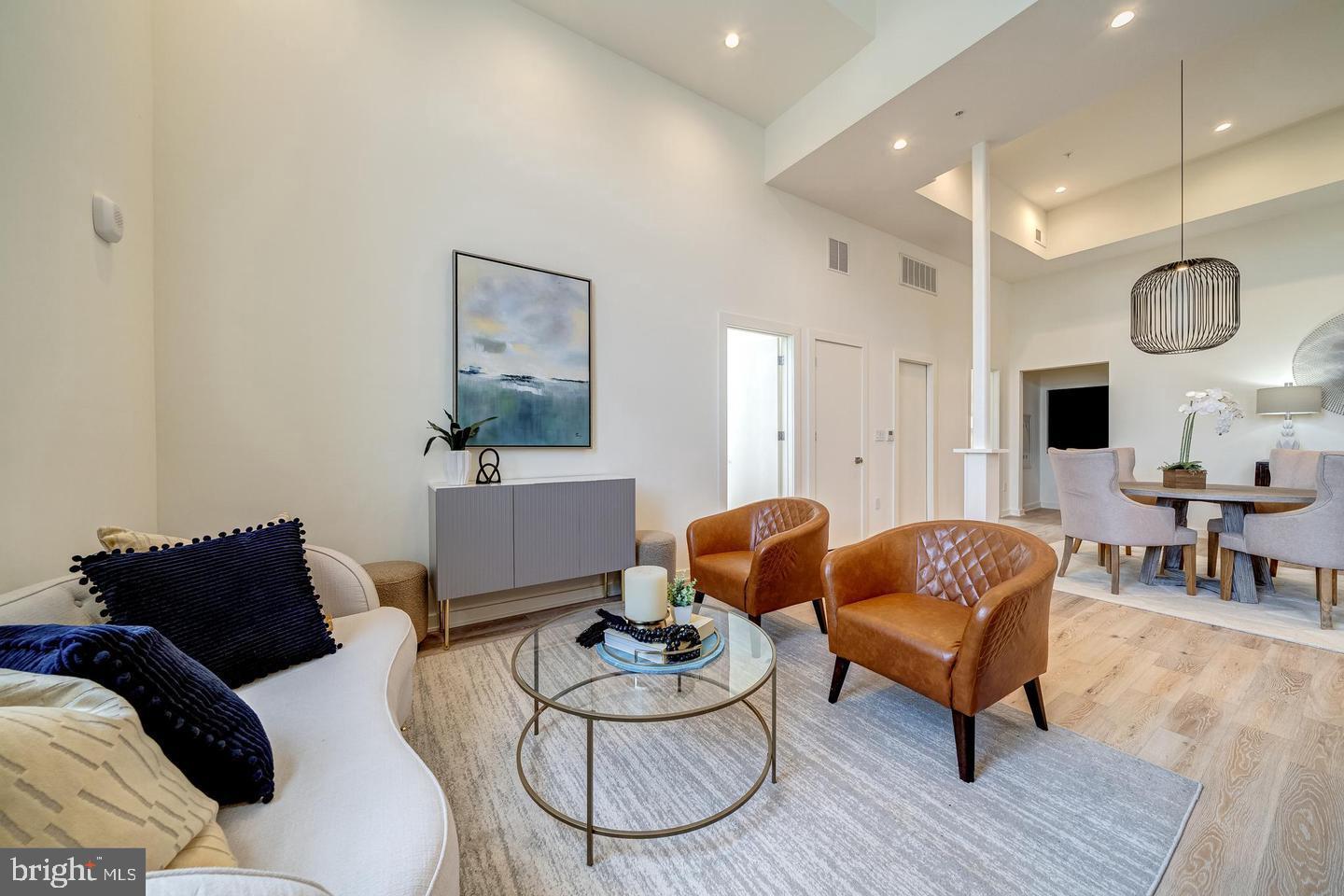 440 R ST NW #203, WASHINGTON, District Of Columbia 20001, 2 Bedrooms Bedrooms, ,2 BathroomsBathrooms,Residential,For sale,440 R ST NW #203,DCDC2214650 MLS # DCDC2214650