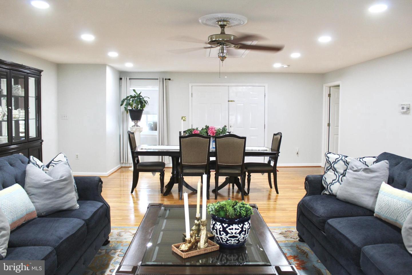 6314 WASHINGTON BLVD, ARLINGTON, Virginia 22205, 4 Bedrooms Bedrooms, ,3 BathroomsBathrooms,Residential,For sale,6314 WASHINGTON BLVD,VAAR2062136 MLS # VAAR2062136