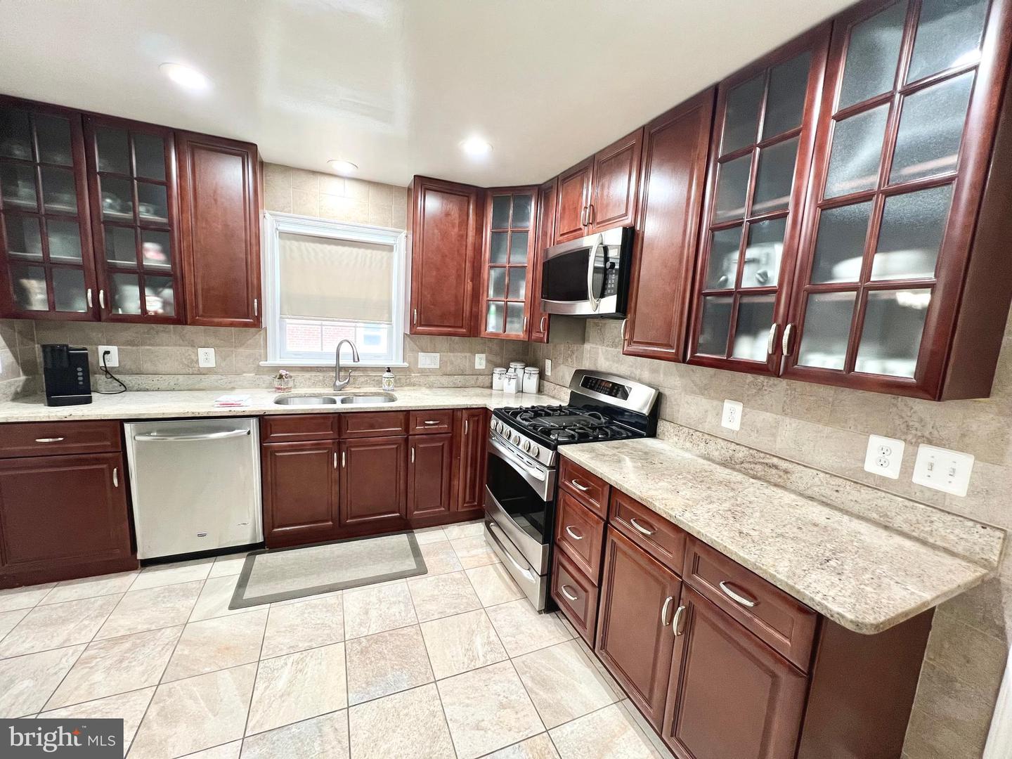 6314 WASHINGTON BLVD, ARLINGTON, Virginia 22205, 4 Bedrooms Bedrooms, ,3 BathroomsBathrooms,Residential,For sale,6314 WASHINGTON BLVD,VAAR2062136 MLS # VAAR2062136
