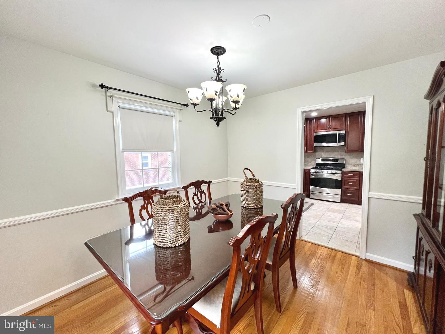 6314 WASHINGTON BLVD, ARLINGTON, Virginia 22205, 4 Bedrooms Bedrooms, ,3 BathroomsBathrooms,Residential,For sale,6314 WASHINGTON BLVD,VAAR2062136 MLS # VAAR2062136