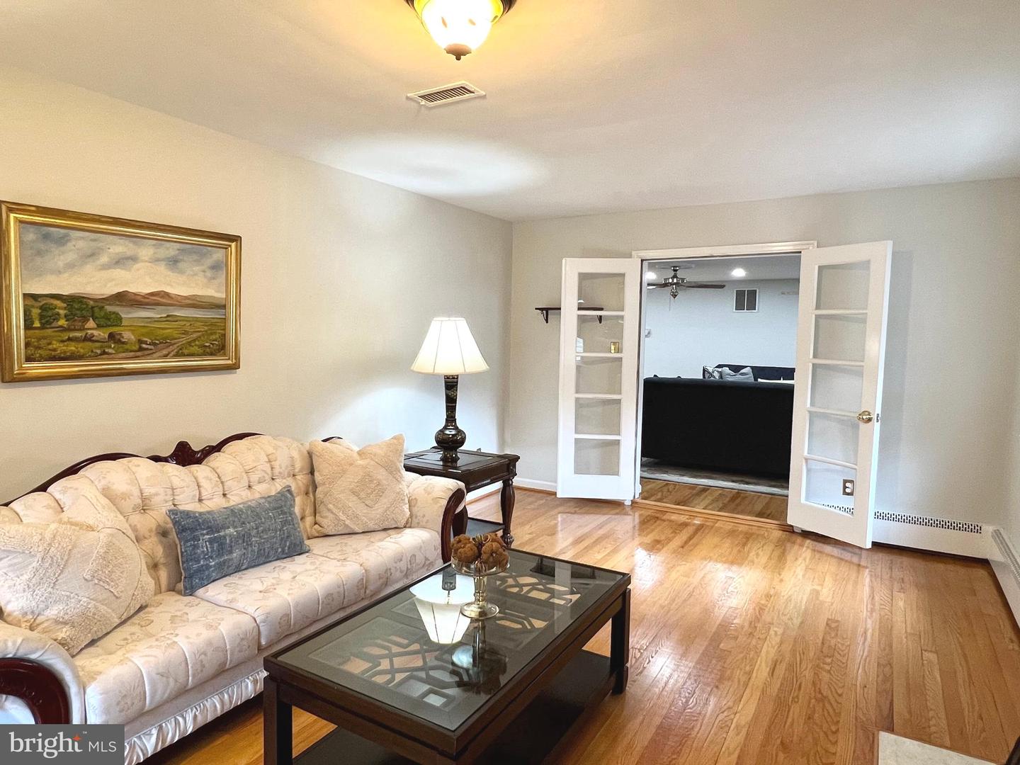 6314 WASHINGTON BLVD, ARLINGTON, Virginia 22205, 4 Bedrooms Bedrooms, ,3 BathroomsBathrooms,Residential,For sale,6314 WASHINGTON BLVD,VAAR2062136 MLS # VAAR2062136