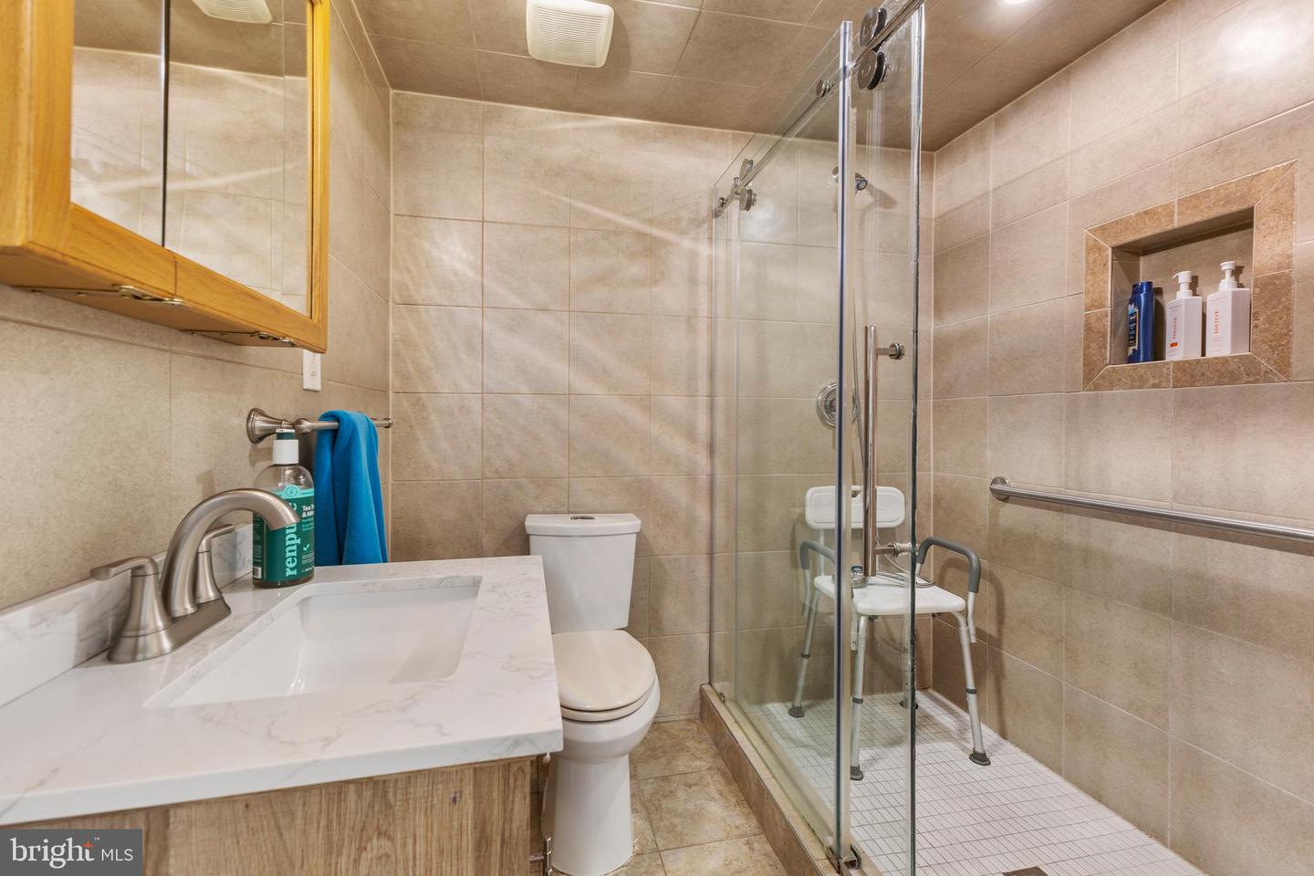 6314 WASHINGTON BLVD, ARLINGTON, Virginia 22205, 4 Bedrooms Bedrooms, ,3 BathroomsBathrooms,Residential,For sale,6314 WASHINGTON BLVD,VAAR2062136 MLS # VAAR2062136