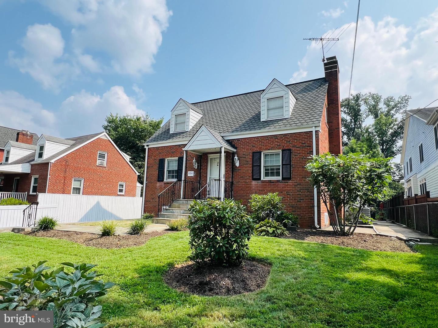 6314 WASHINGTON BLVD, ARLINGTON, Virginia 22205, 4 Bedrooms Bedrooms, ,3 BathroomsBathrooms,Residential,For sale,6314 WASHINGTON BLVD,VAAR2062136 MLS # VAAR2062136