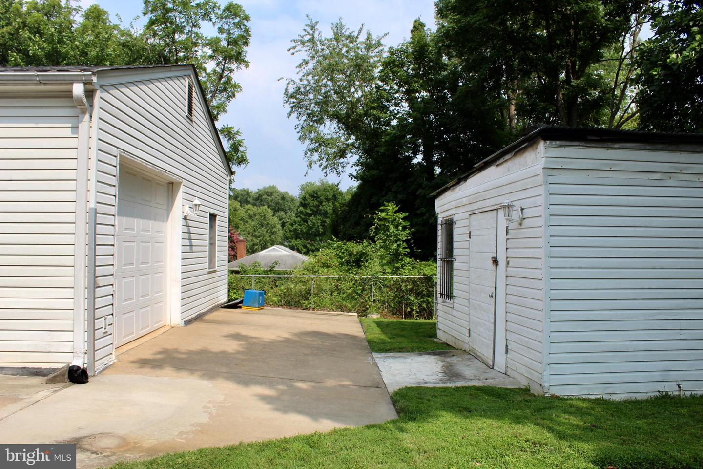 6314 WASHINGTON BLVD, ARLINGTON, Virginia 22205, 4 Bedrooms Bedrooms, ,3 BathroomsBathrooms,Residential,For sale,6314 WASHINGTON BLVD,VAAR2062136 MLS # VAAR2062136