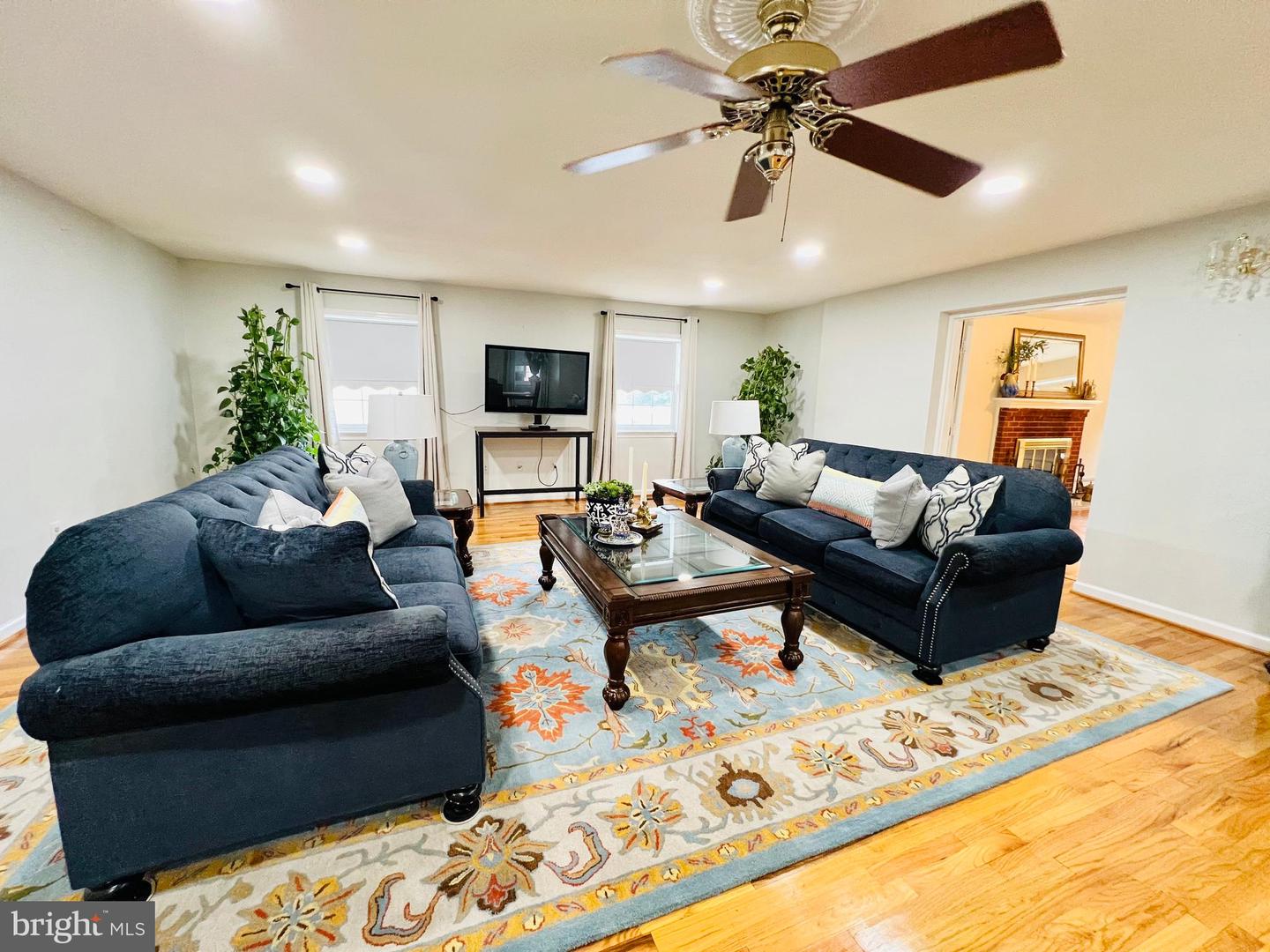 6314 WASHINGTON BLVD, ARLINGTON, Virginia 22205, 4 Bedrooms Bedrooms, ,3 BathroomsBathrooms,Residential,For sale,6314 WASHINGTON BLVD,VAAR2062136 MLS # VAAR2062136