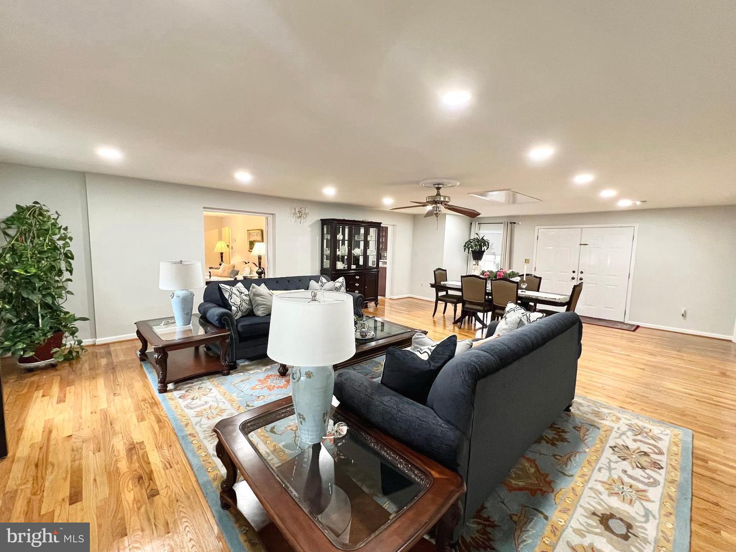 6314 WASHINGTON BLVD, ARLINGTON, Virginia 22205, 4 Bedrooms Bedrooms, ,3 BathroomsBathrooms,Residential,For sale,6314 WASHINGTON BLVD,VAAR2062136 MLS # VAAR2062136
