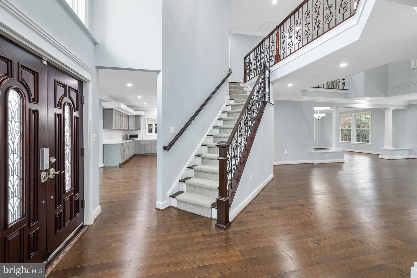 7908 HOLMES RUN DR, FALLS CHURCH, Virginia 22042, 6 Bedrooms Bedrooms, ,6 BathroomsBathrooms,Residential,For sale,7908 HOLMES RUN DR,VAFX2260572 MLS # VAFX2260572