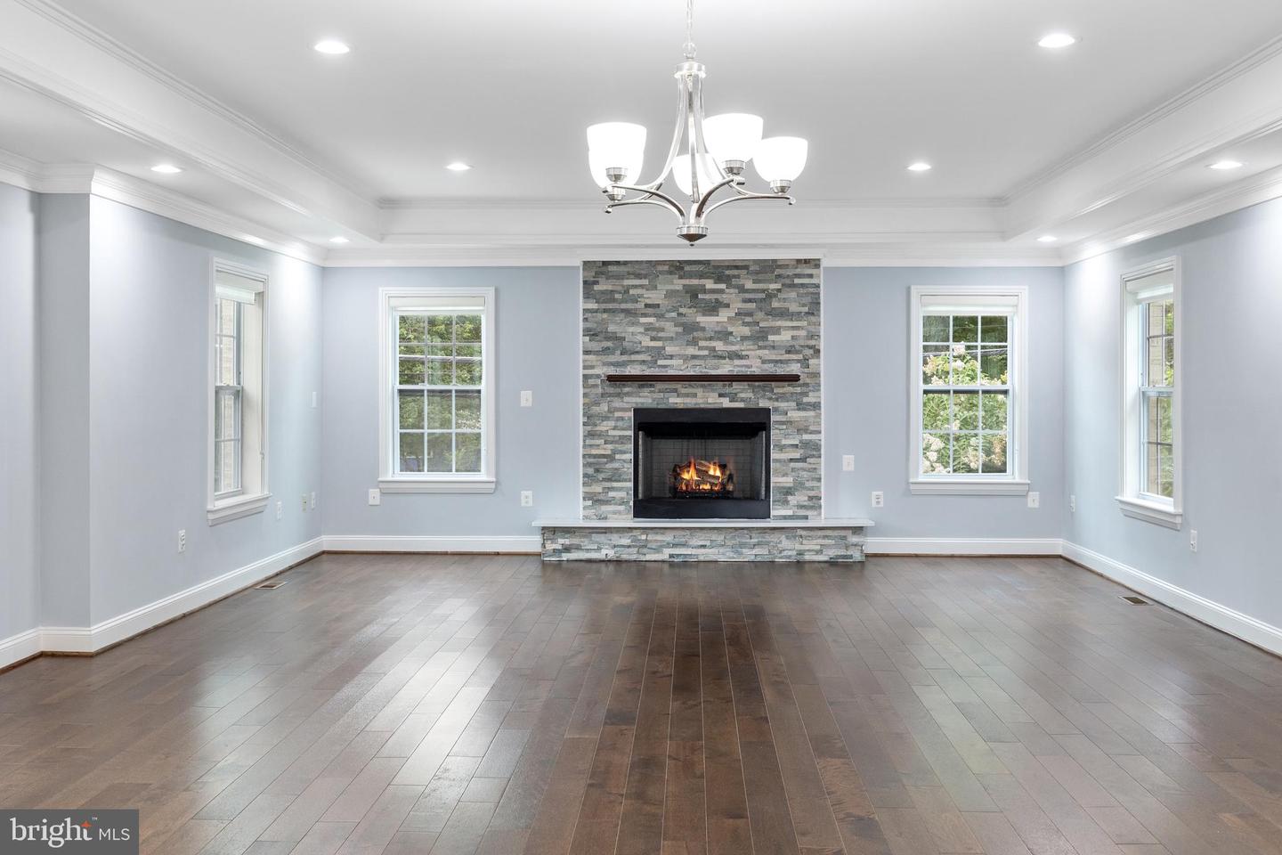 7908 HOLMES RUN DR, FALLS CHURCH, Virginia 22042, 6 Bedrooms Bedrooms, ,6 BathroomsBathrooms,Residential,For sale,7908 HOLMES RUN DR,VAFX2260572 MLS # VAFX2260572