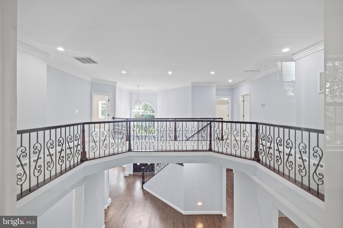 7908 HOLMES RUN DR, FALLS CHURCH, Virginia 22042, 6 Bedrooms Bedrooms, ,6 BathroomsBathrooms,Residential,For sale,7908 HOLMES RUN DR,VAFX2260572 MLS # VAFX2260572