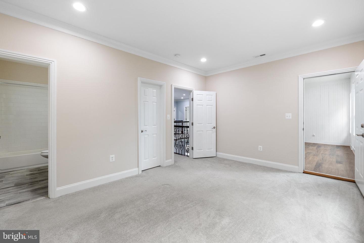 7908 HOLMES RUN DR, FALLS CHURCH, Virginia 22042, 6 Bedrooms Bedrooms, ,6 BathroomsBathrooms,Residential,For sale,7908 HOLMES RUN DR,VAFX2260572 MLS # VAFX2260572