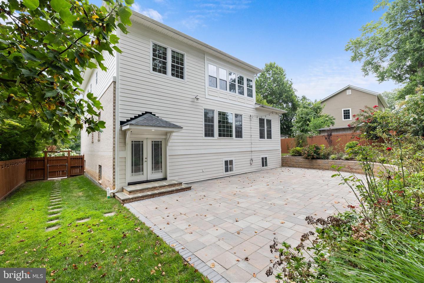 7908 HOLMES RUN DR, FALLS CHURCH, Virginia 22042, 6 Bedrooms Bedrooms, ,6 BathroomsBathrooms,Residential,For sale,7908 HOLMES RUN DR,VAFX2260572 MLS # VAFX2260572