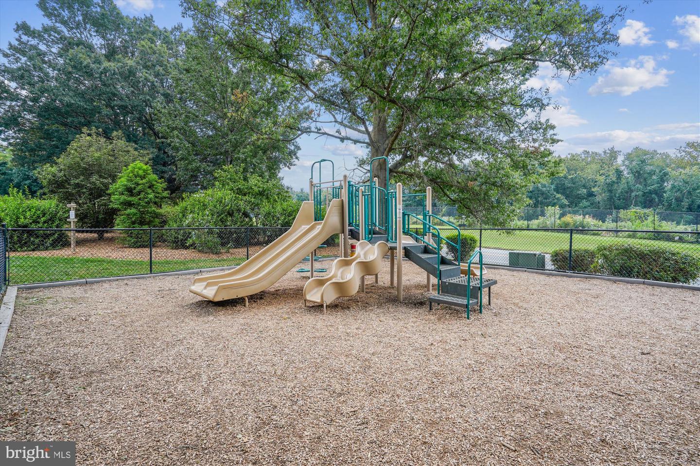 11579 LINKS DR, RESTON, Virginia 20190, 3 Bedrooms Bedrooms, ,3 BathroomsBathrooms,Residential,For sale,11579 LINKS DR,VAFX2260628 MLS # VAFX2260628