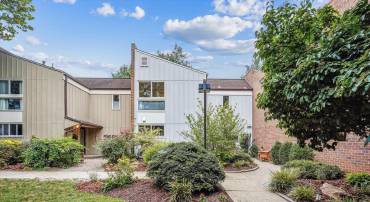 11579 LINKS DR, RESTON, Virginia 20190, 3 Bedrooms Bedrooms, ,3 BathroomsBathrooms,Residential,For sale,11579 LINKS DR,VAFX2260628 MLS # VAFX2260628