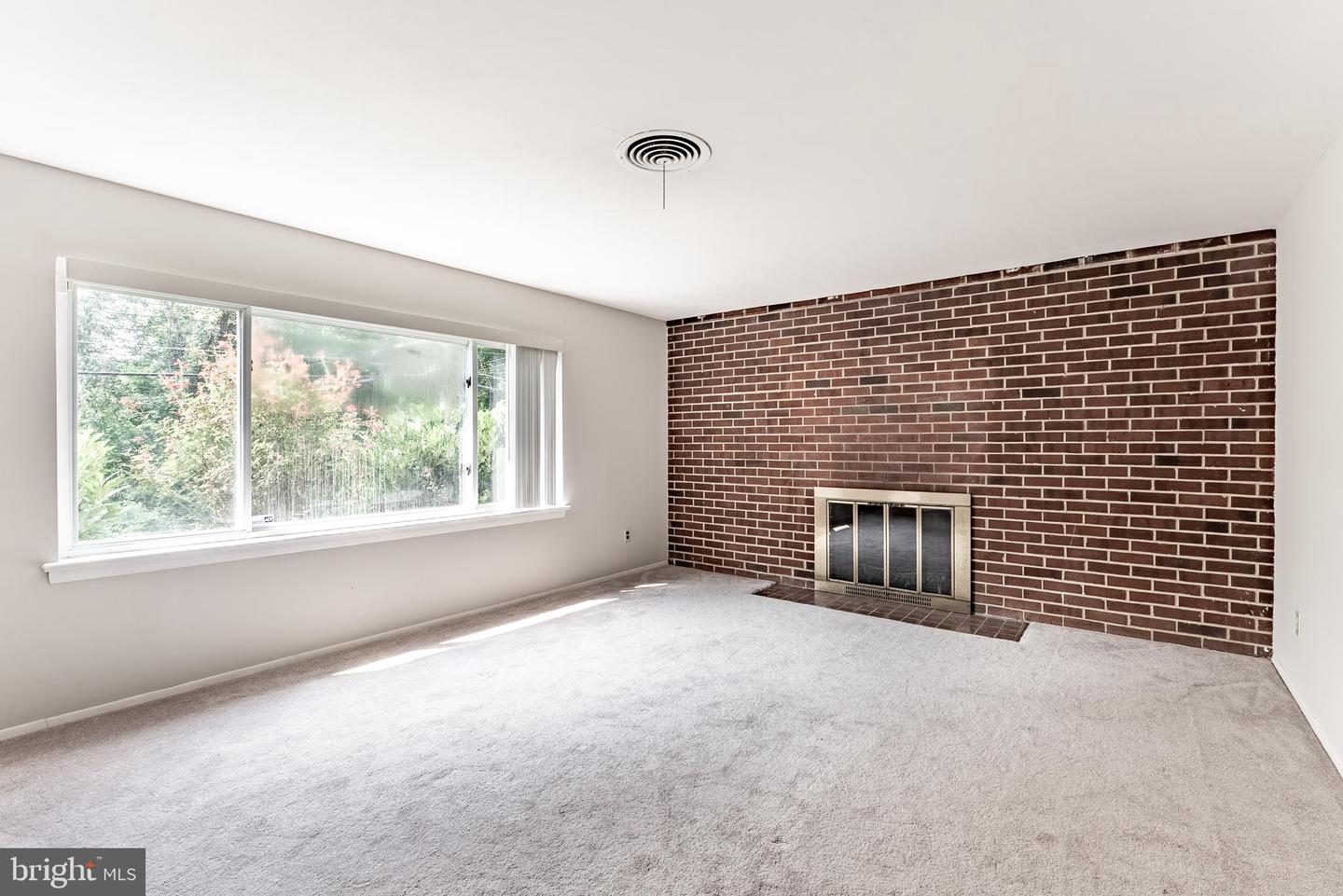 7508 ESSEX AVE, SPRINGFIELD, Virginia 22150, 3 Bedrooms Bedrooms, ,2 BathroomsBathrooms,Residential,For sale,7508 ESSEX AVE,VAFX2260634 MLS # VAFX2260634