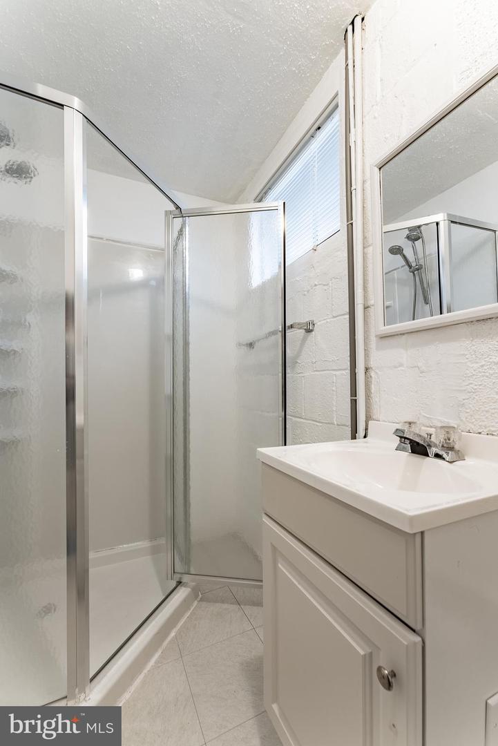 7508 ESSEX AVE, SPRINGFIELD, Virginia 22150, 3 Bedrooms Bedrooms, ,2 BathroomsBathrooms,Residential,For sale,7508 ESSEX AVE,VAFX2260634 MLS # VAFX2260634